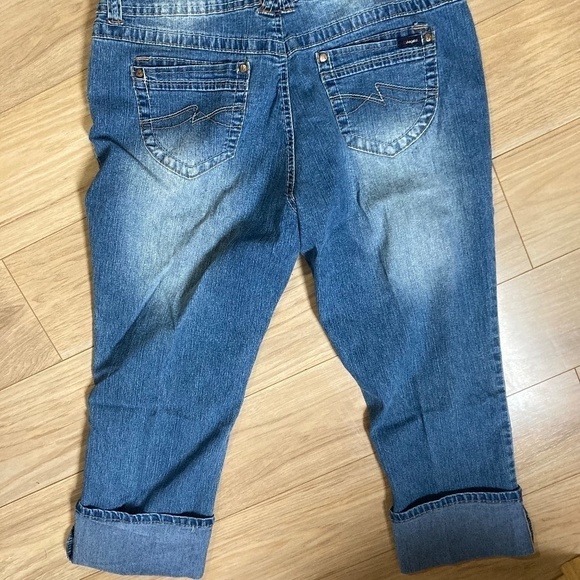 ANGELS Forever Young BERMUDA DENIMS SIZE 10/12 - Picture 2 of 2